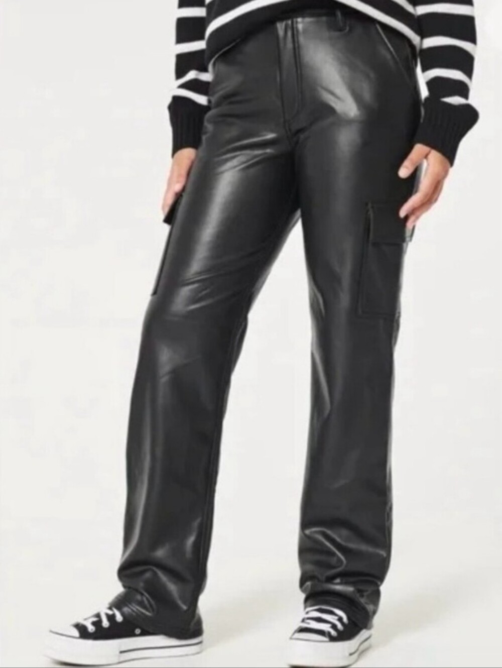 Hollister Ultra High Rise Vintage Baggy Leather-Look Cargo Pants - Black